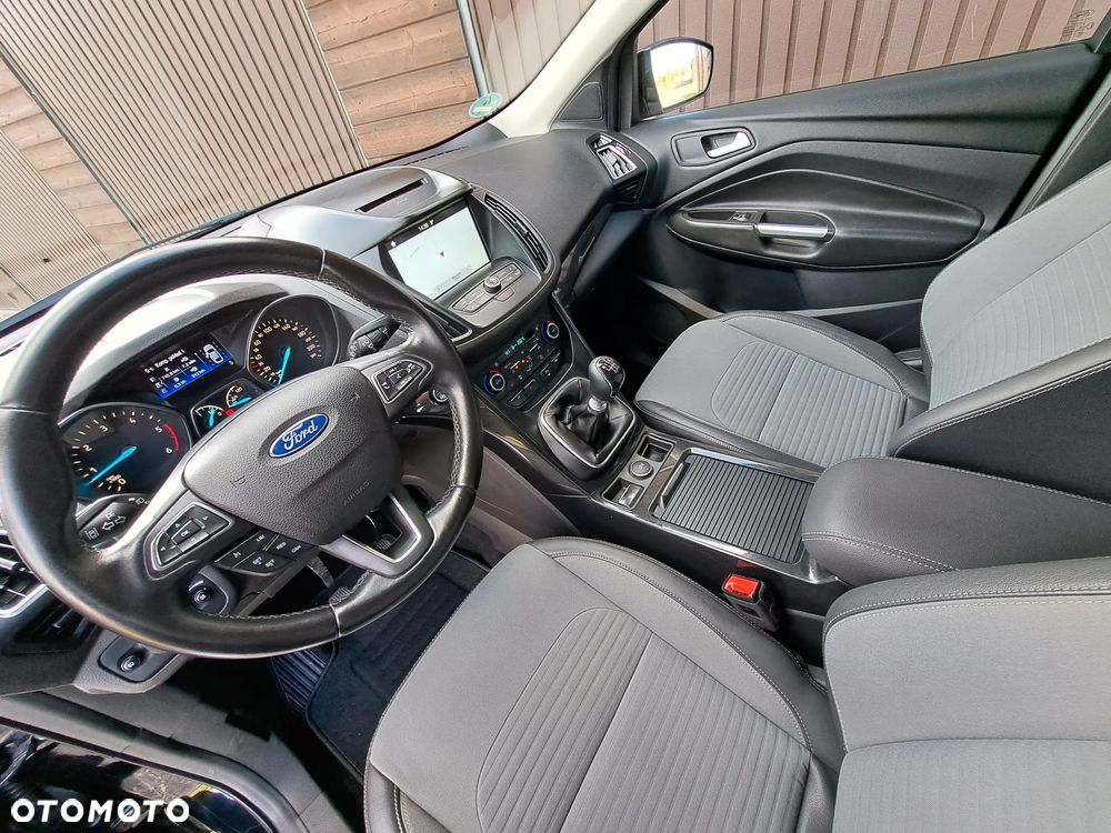 Ford Kuga 2.0 TDCi 4WD Titanium - 23