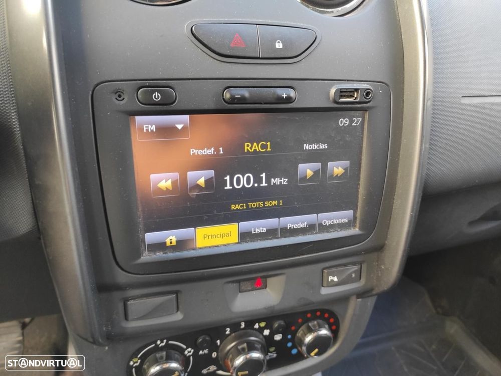 TELA/ECRÃ MULTIFUNÇÕES DACIA DUSTER - 1