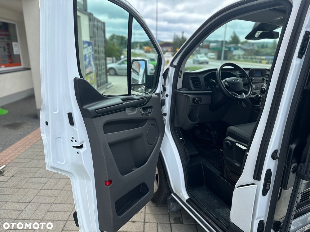 Ford Transit Custom LONG - 19