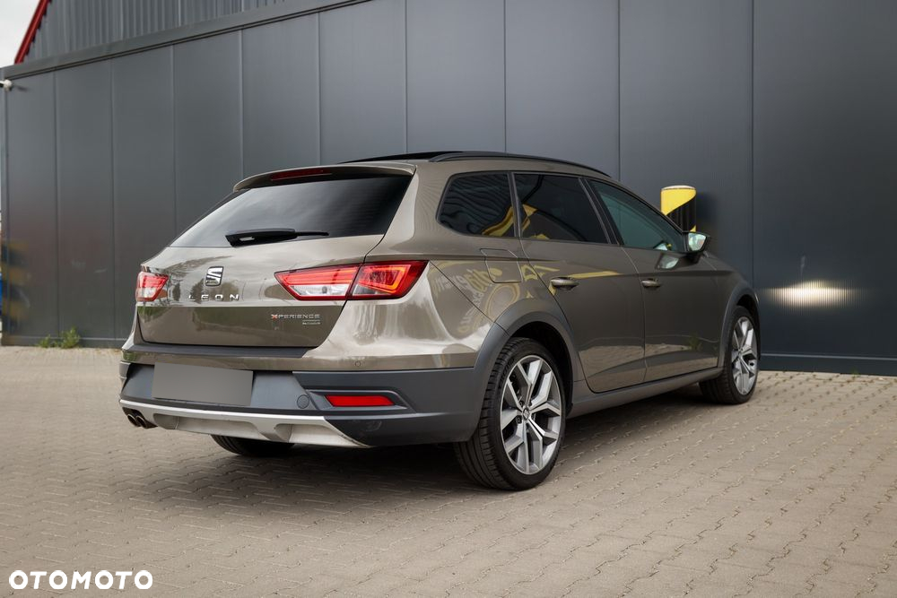 Seat Leon ST 2.0 TDI Start&Stop 4Drive DSG X-Perience - 13