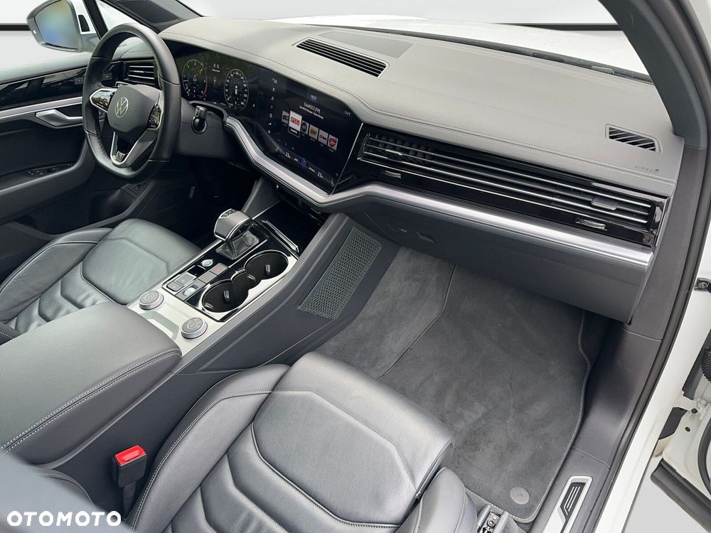 Volkswagen Touareg 3.0 V6 TDI 4Motion R-Line - 13