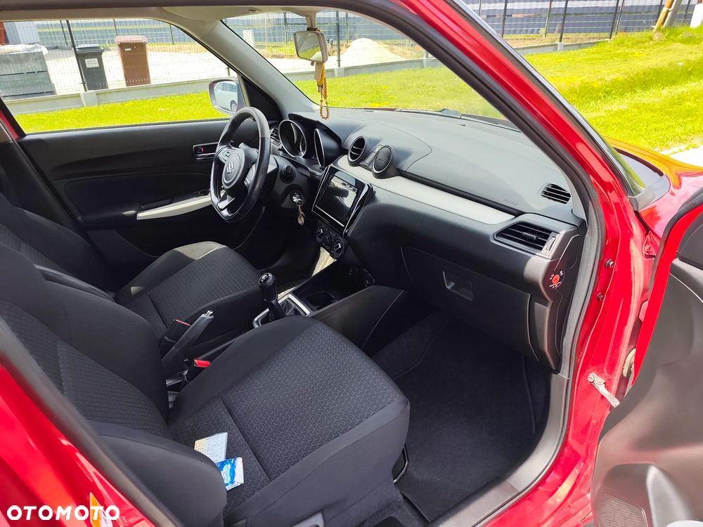 Suzuki Swift 1.2 Premium - 6