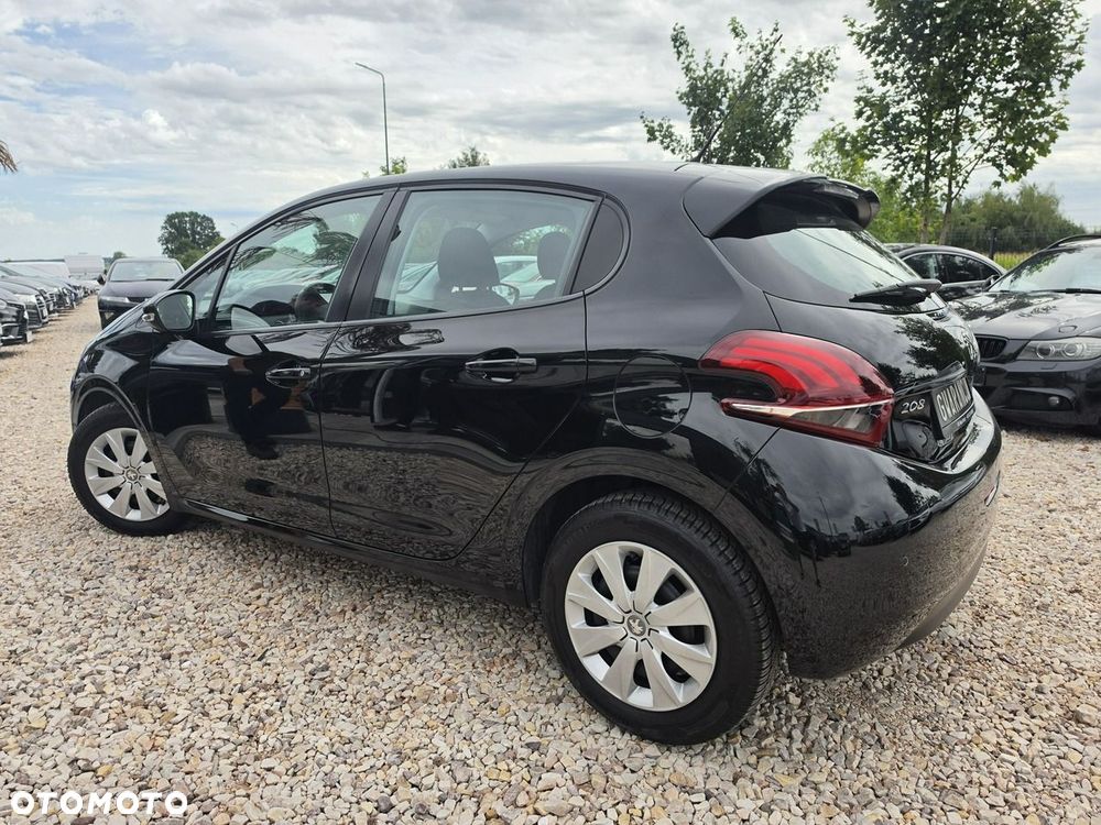 Peugeot 208 - 27