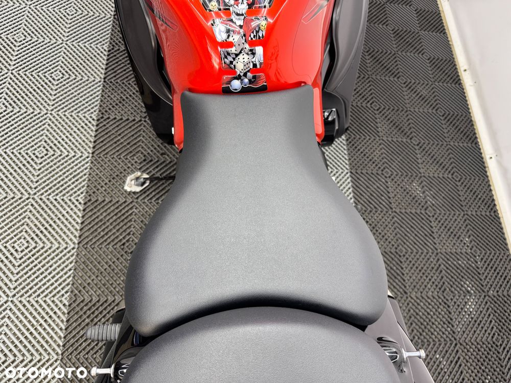 Suzuki GSX-R - 20