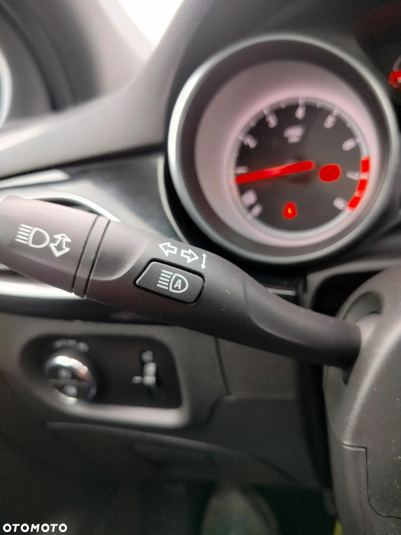 Opel Astra V 1.6 T Dynamic S&S - 25