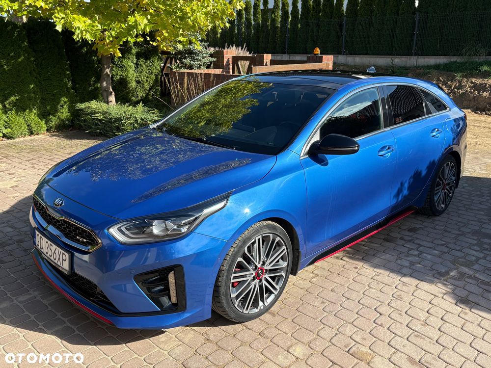Kia ProCeed 1.6 T-GDI GT DCT - 14