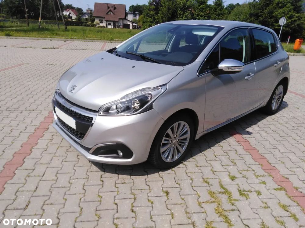 Peugeot 208 1.6 BlueHDi Allure S&S - 3