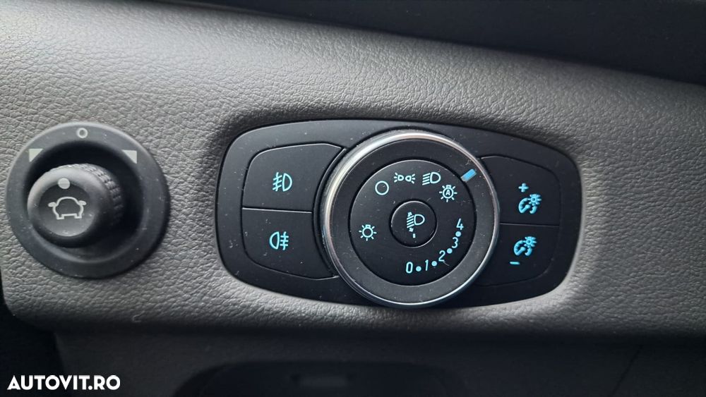 Ford Transit 350 2.0 EcoBlue 130 CP L4 RWD Trend - 33