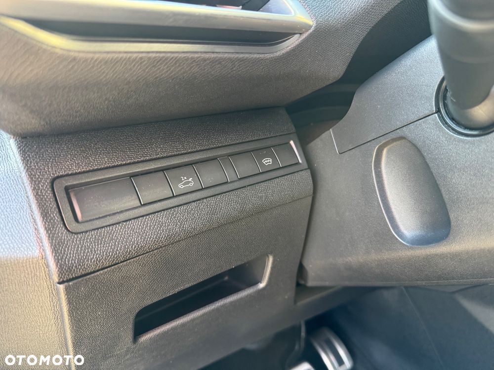 Peugeot 3008 BlueHDi 180 Stop & Start EAT6 GT - 22