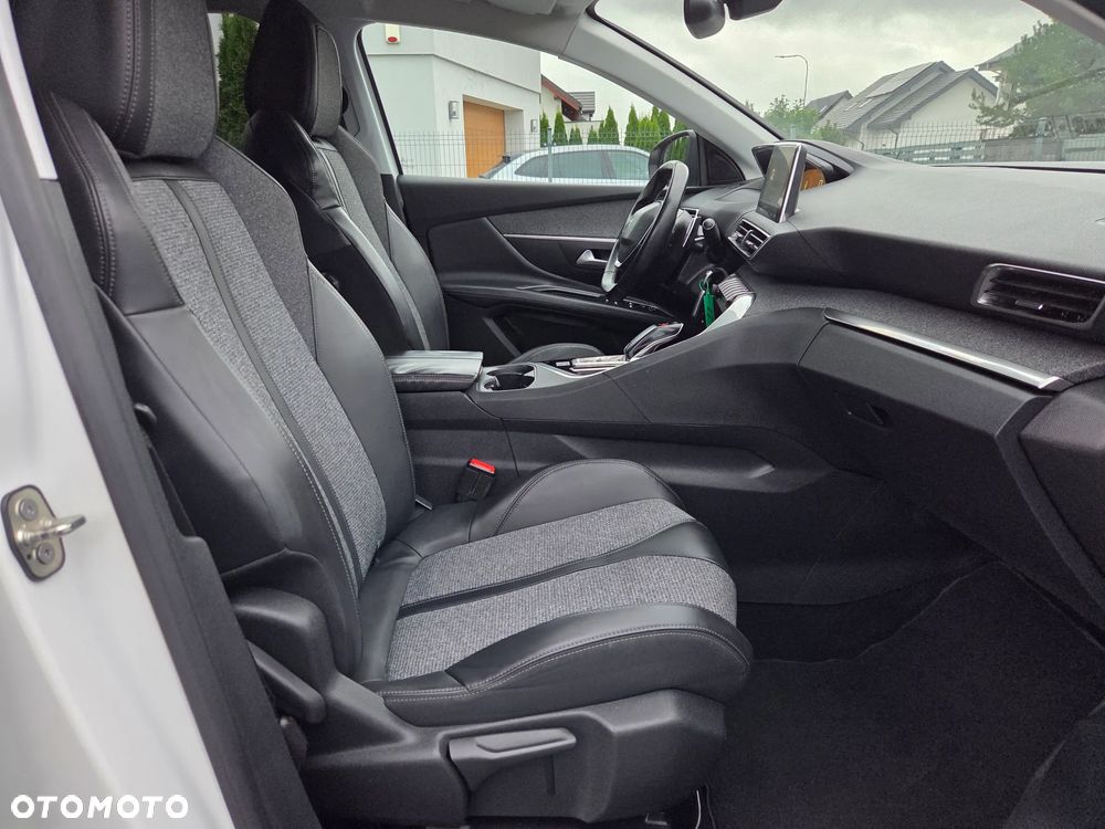 Peugeot 3008 1.6 BlueHDi Allure S&S EAT6 - 25