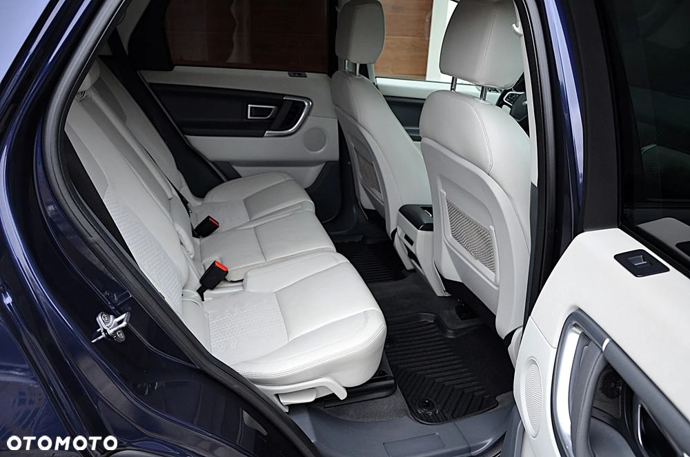 Land Rover Discovery Sport 2.0 TD4 HSE - 29