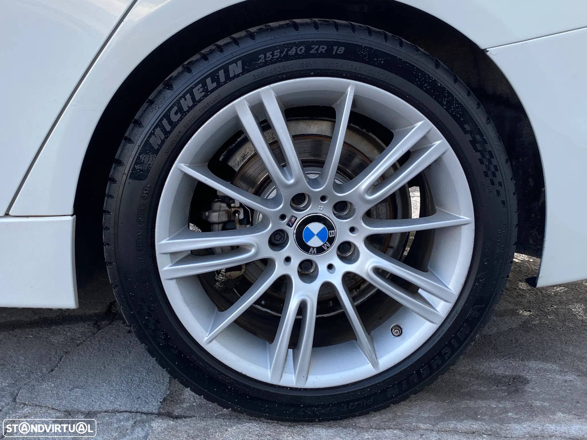BMW 320 d Touring xDrive Pack M Auto - 11
