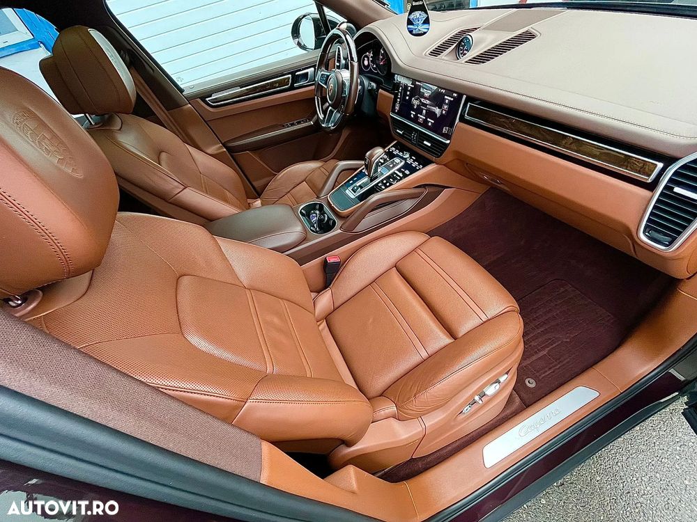 Porsche Cayenne - 7