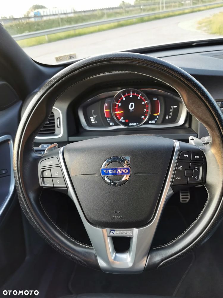 Volvo S60 T5 Geartronic RDesign - 16