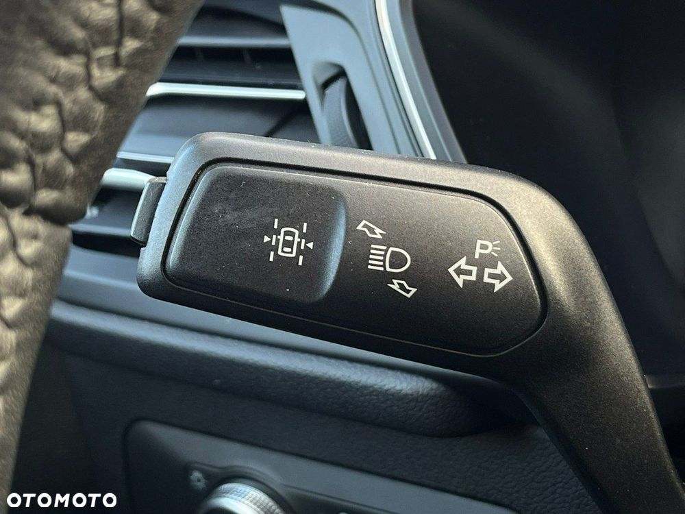 Ford Kuga 2.0 EcoBlue 4x4 TITANIUM - 26