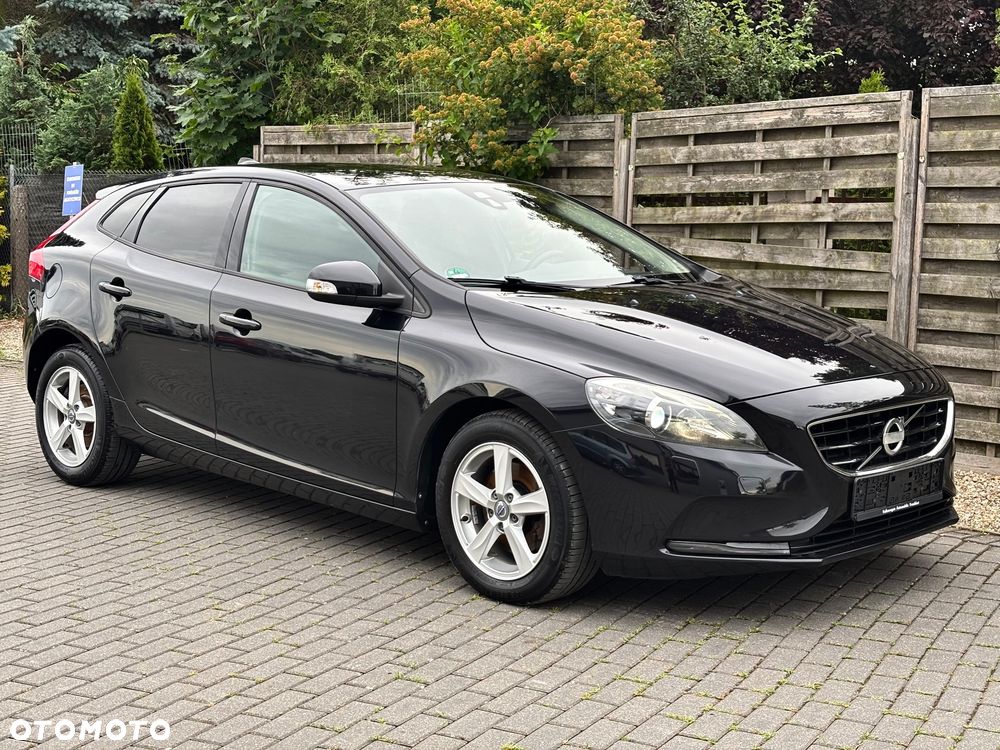 Volvo V40 D2 Momentum - 9