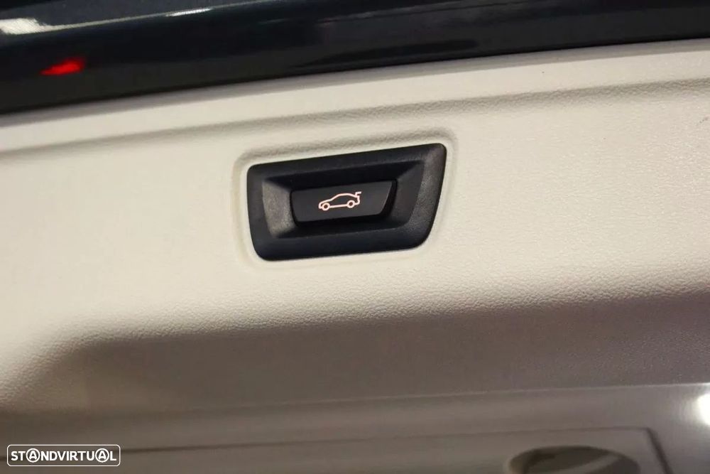 BMW 318 d Line Luxury Auto - 22