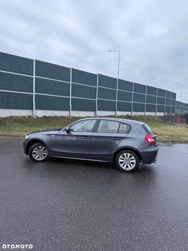 BMW Seria 1 120i - 2