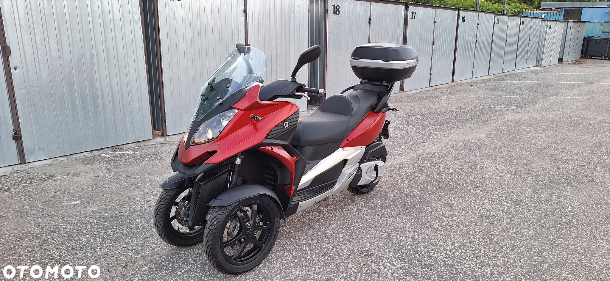 Piaggio MP-3 - 1