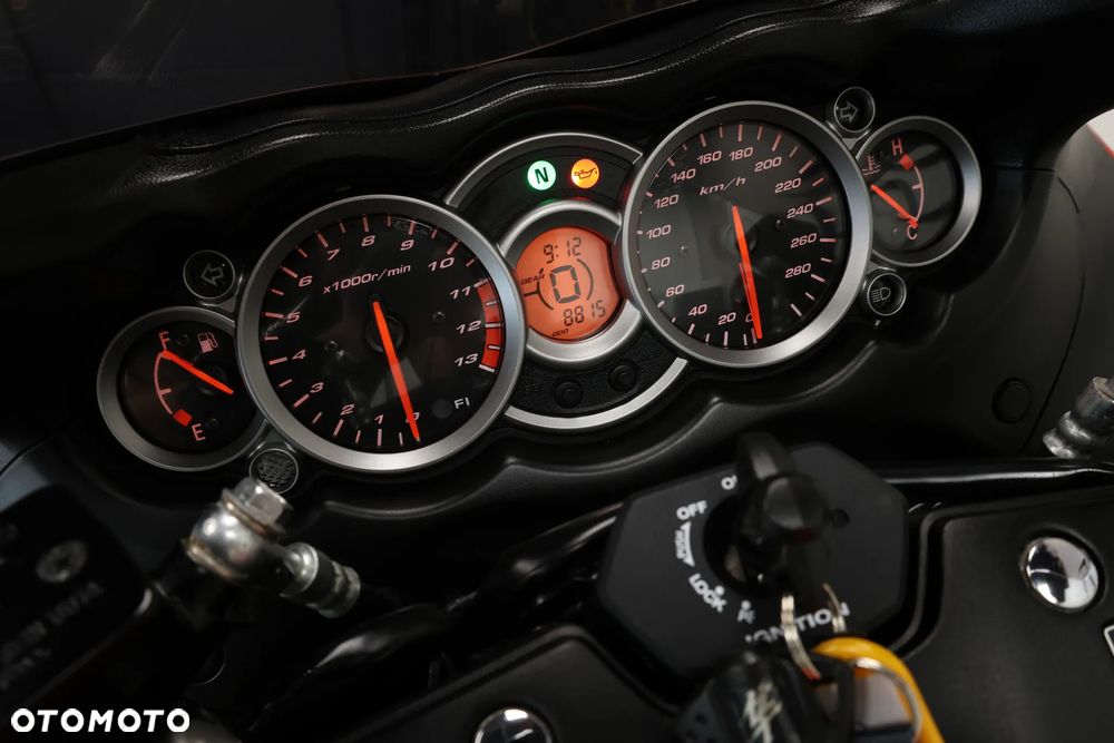Suzuki Hayabusa - 17