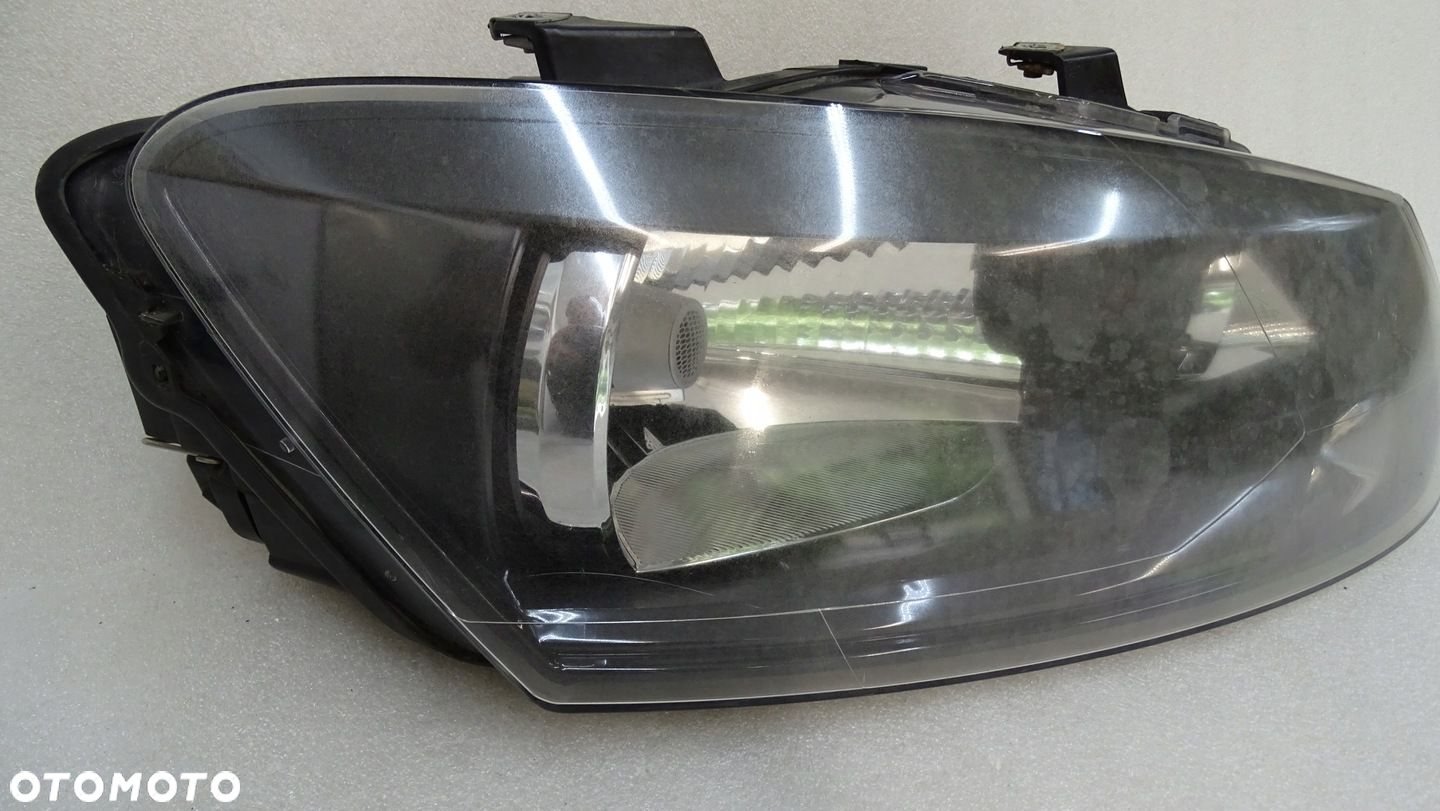 VW POLO 6R1 - lampa przednia prawa - 2