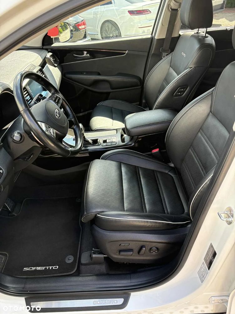 Kia Sorento 2.2 CRDi AWD GT Line - 22