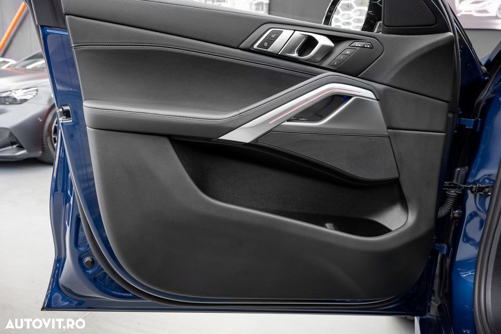 BMW X6 xDrive40i AT MHEV - 38