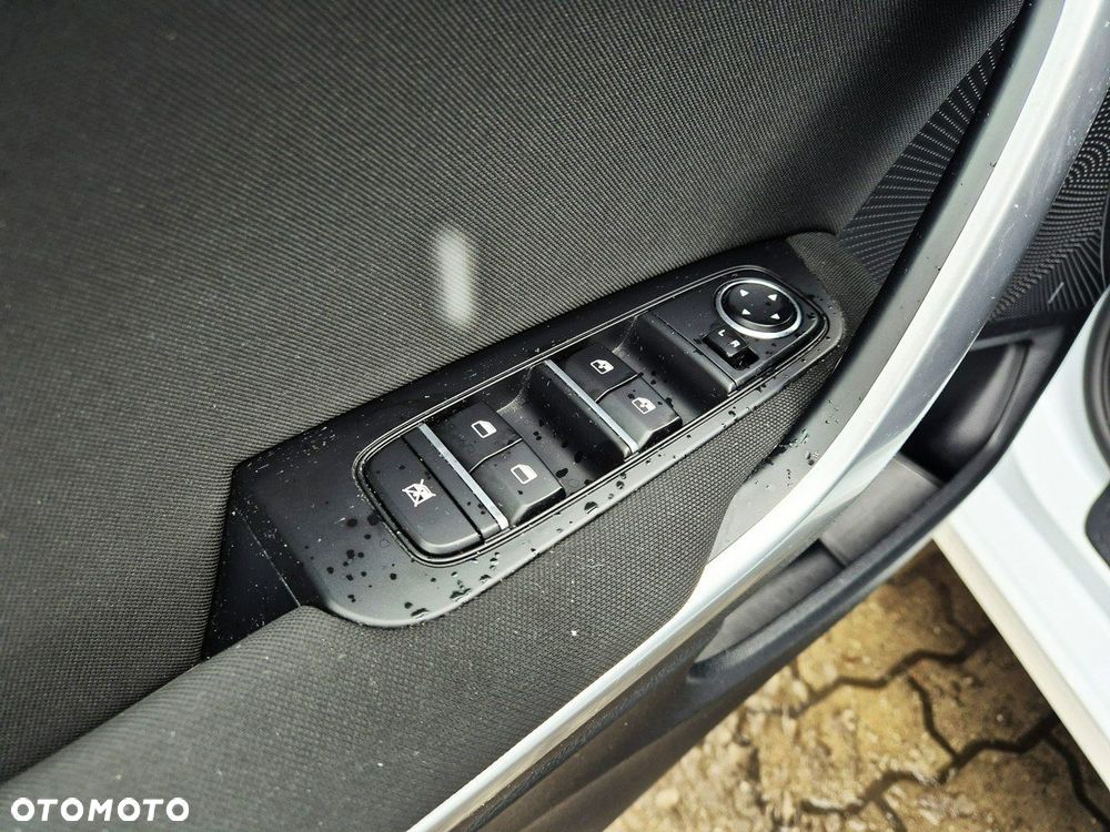 Kia Ceed 1.5 T-GDI M - 13