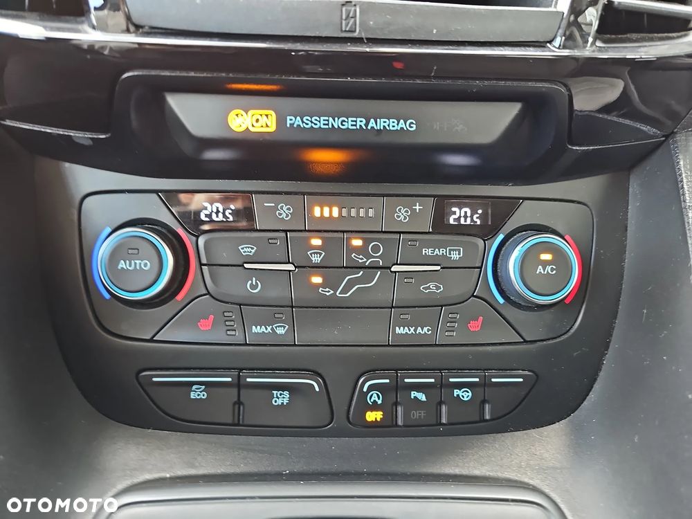 Ford Tourneo Connect - 17