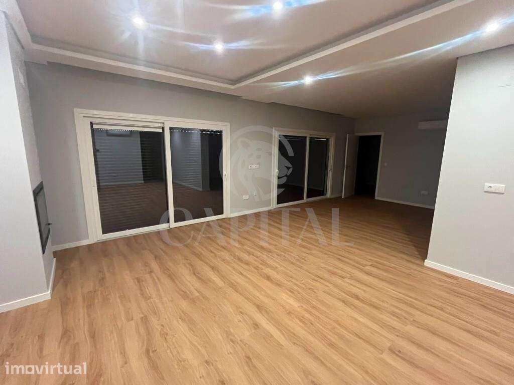 Moradia T3+1 Nova com Suite, Logradouro e Estacionamento | Quinta das - Grande imagem: 5/35