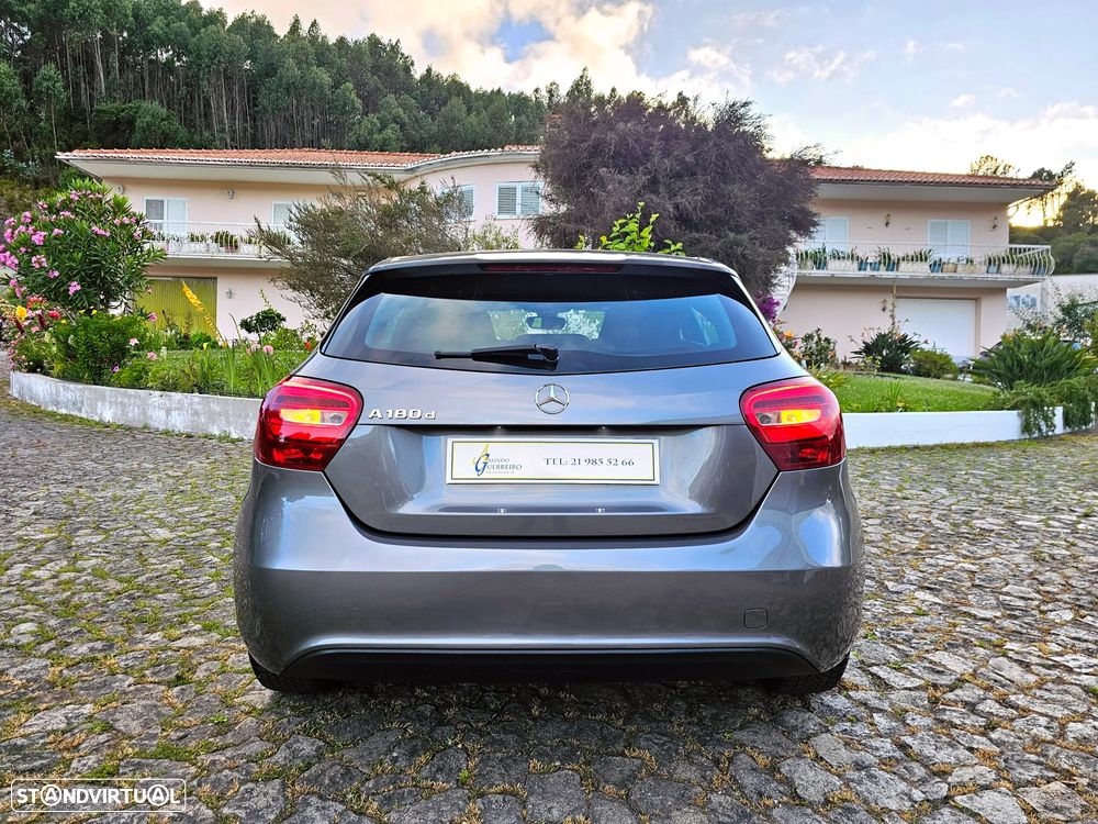 Mercedes-Benz A 180 d Style - 6