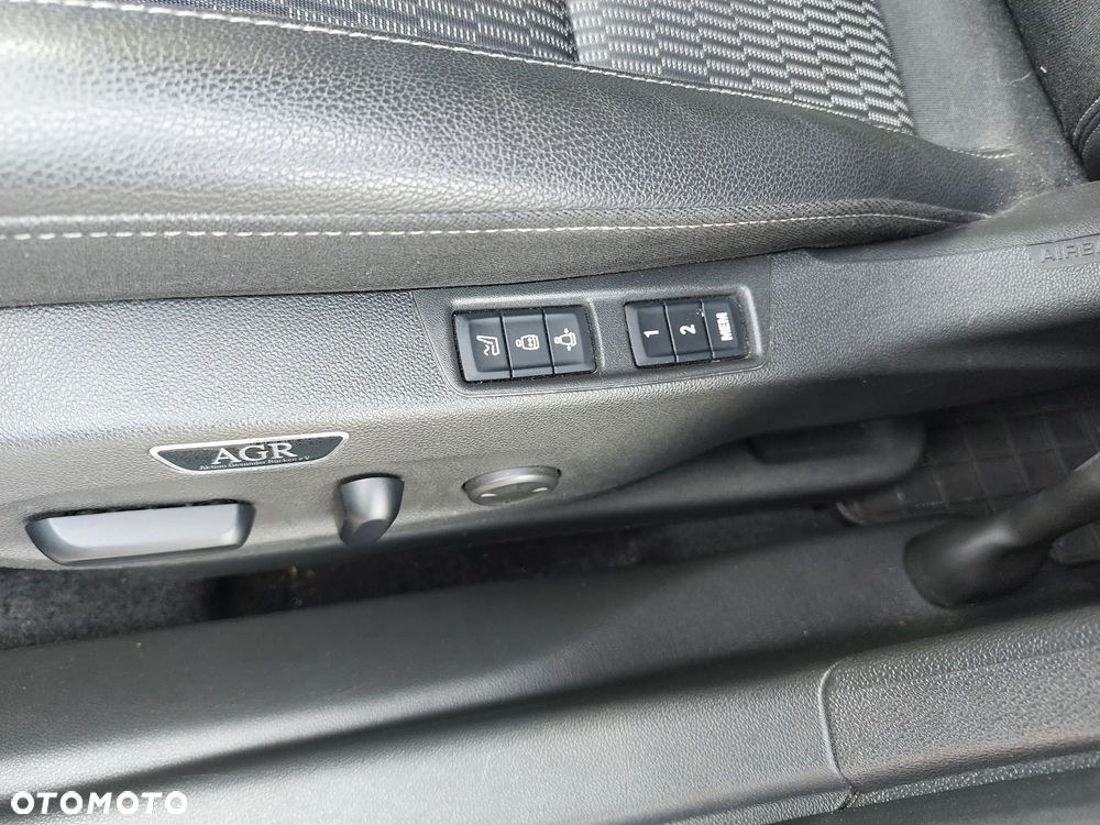 Opel Insignia 2.0 CDTI Business Elegance S&S - 33
