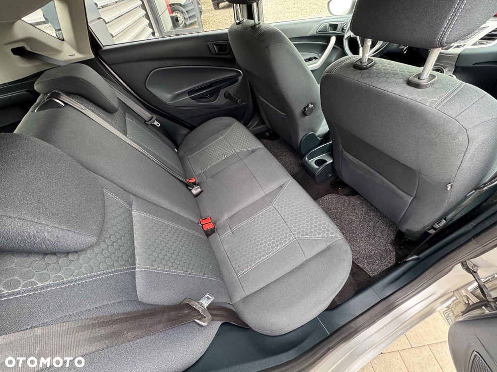 Ford Fiesta 1.4 Titanium - 18