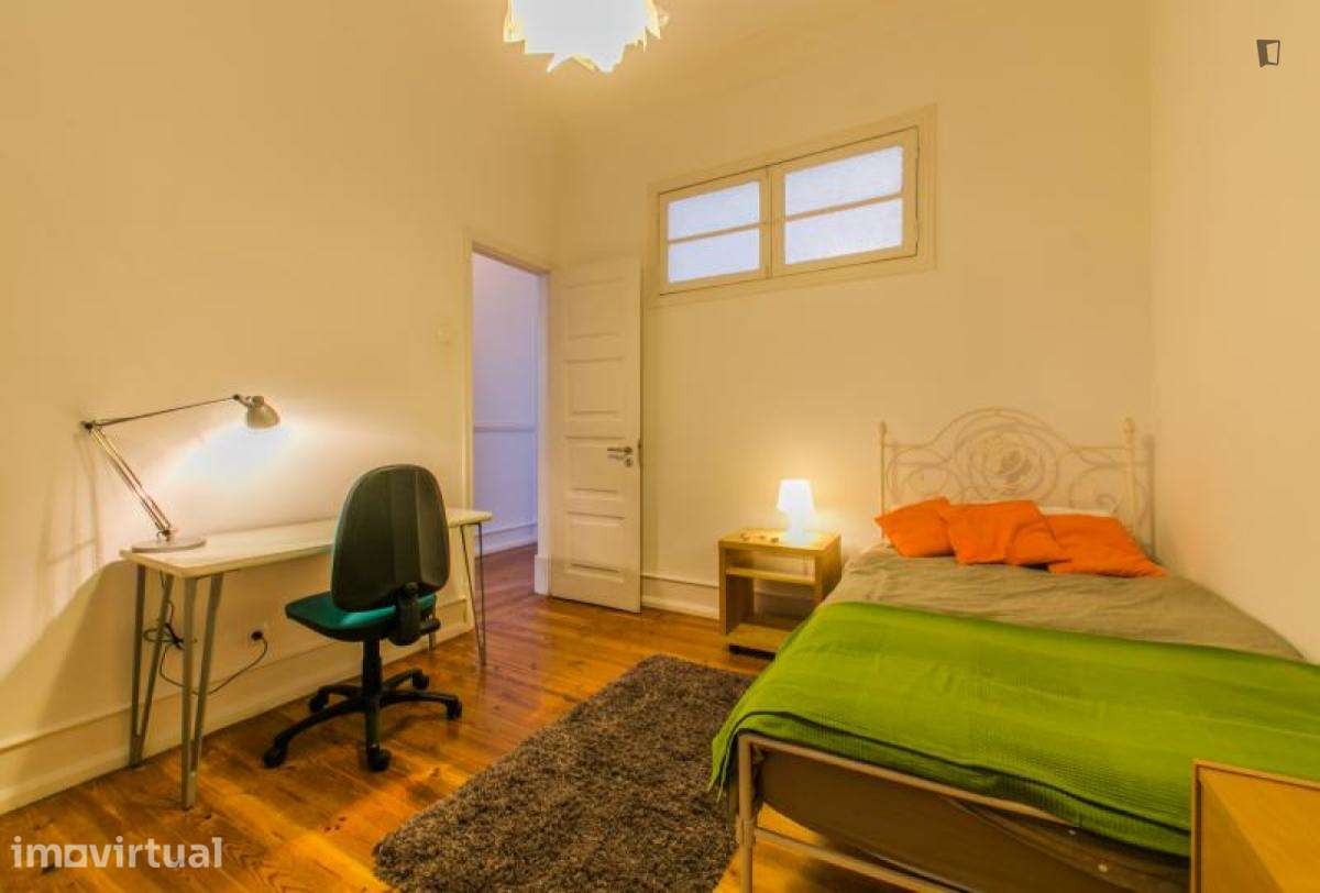 Quarto - localizado em Sete Rios Lisbon - Grande imagem: 2/9