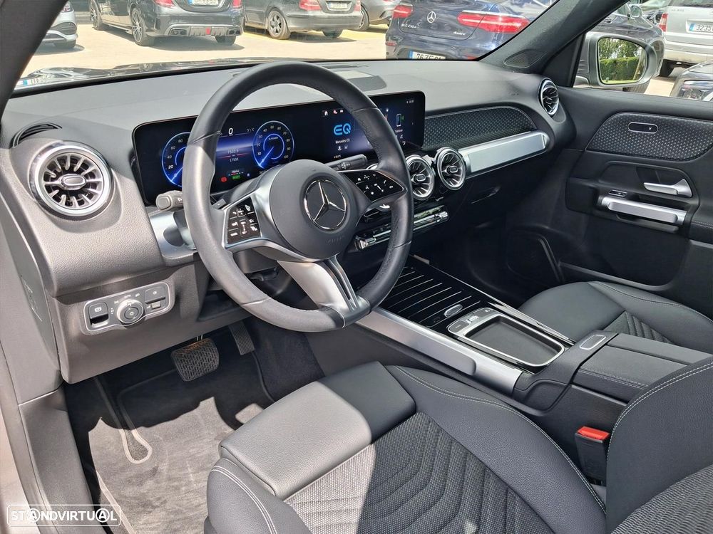 Mercedes-Benz EQB - 11