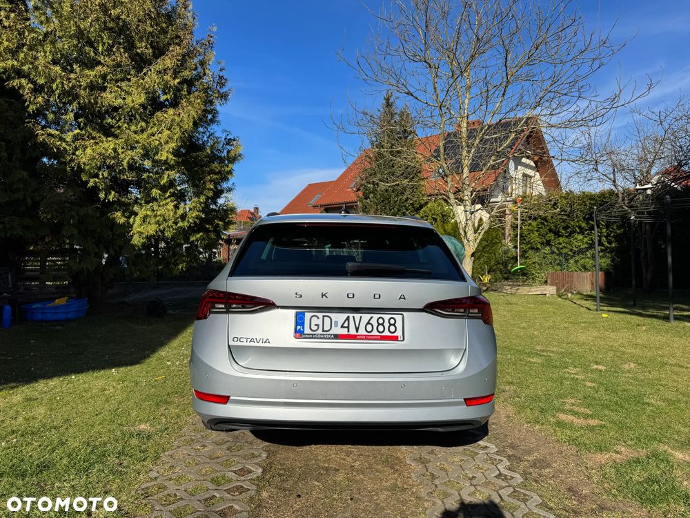 Skoda Octavia 2.0 TDI DSG Clever - 22