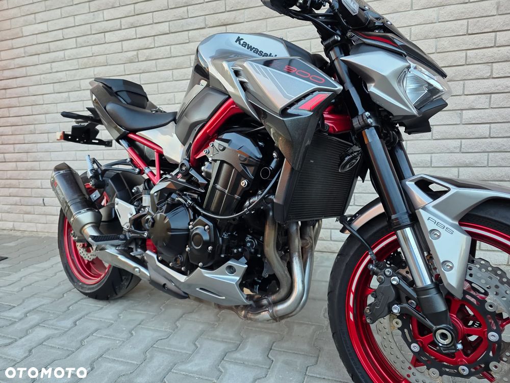 Kawasaki Z 900 - 10