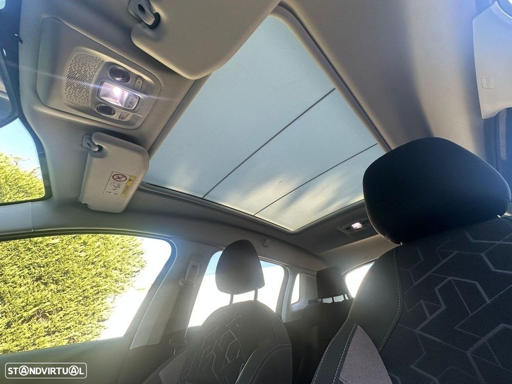 Peugeot 2008 1.2 PureTech Active - 11