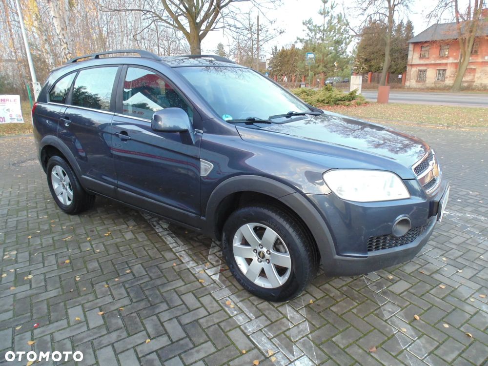 Chevrolet Captiva 2.4 2WD 7 Sitzer LS Family Edition - 4