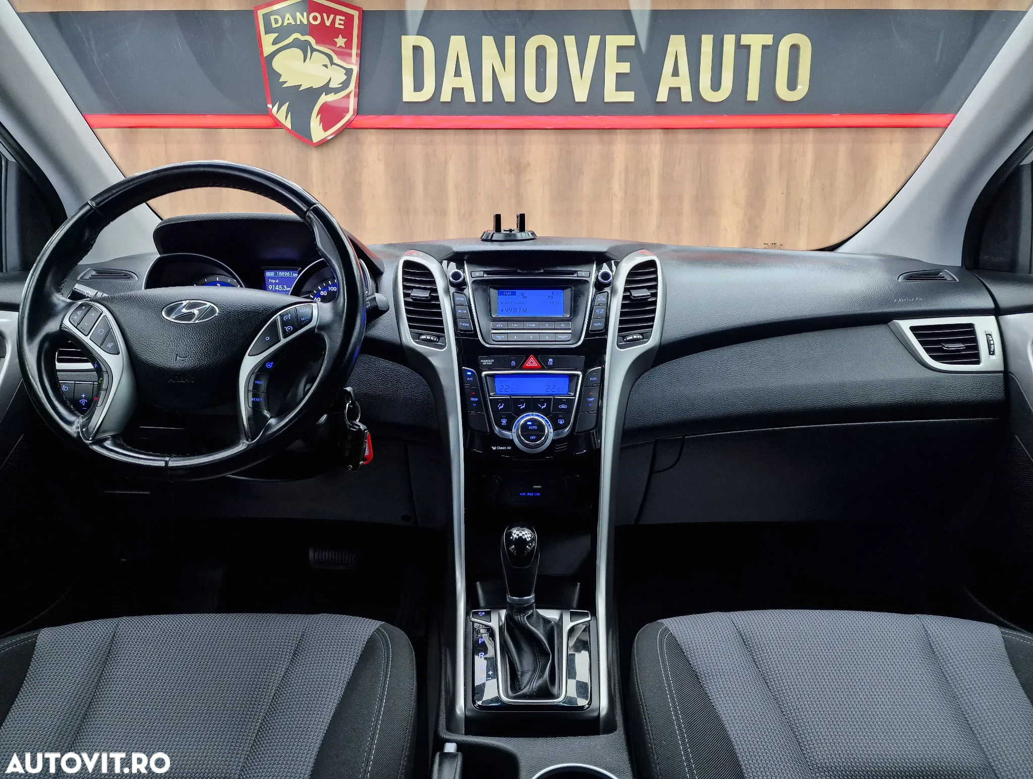 Hyundai i30 1.6 CRDI Automatik Style - 19