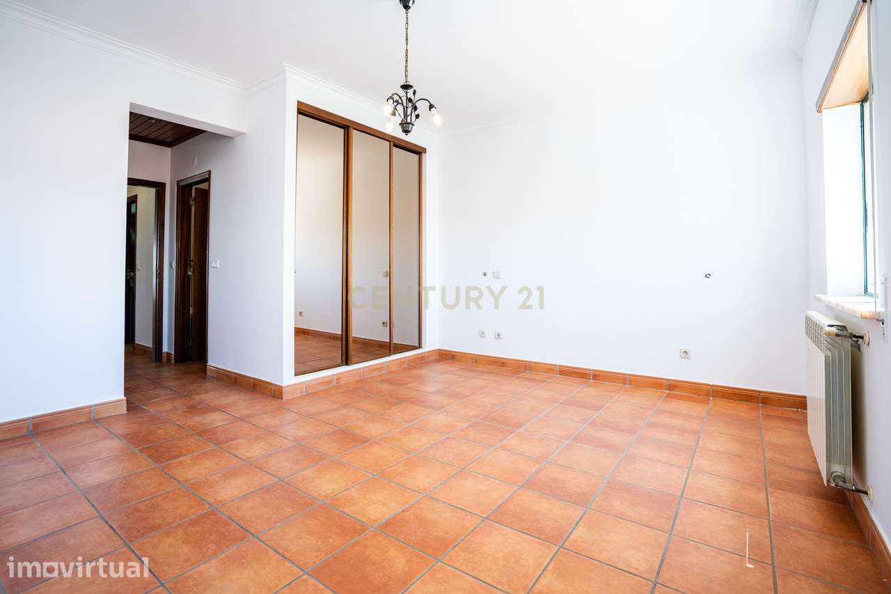Duplex T3 no Samouco, Alcochete - Grande imagem: 3/26