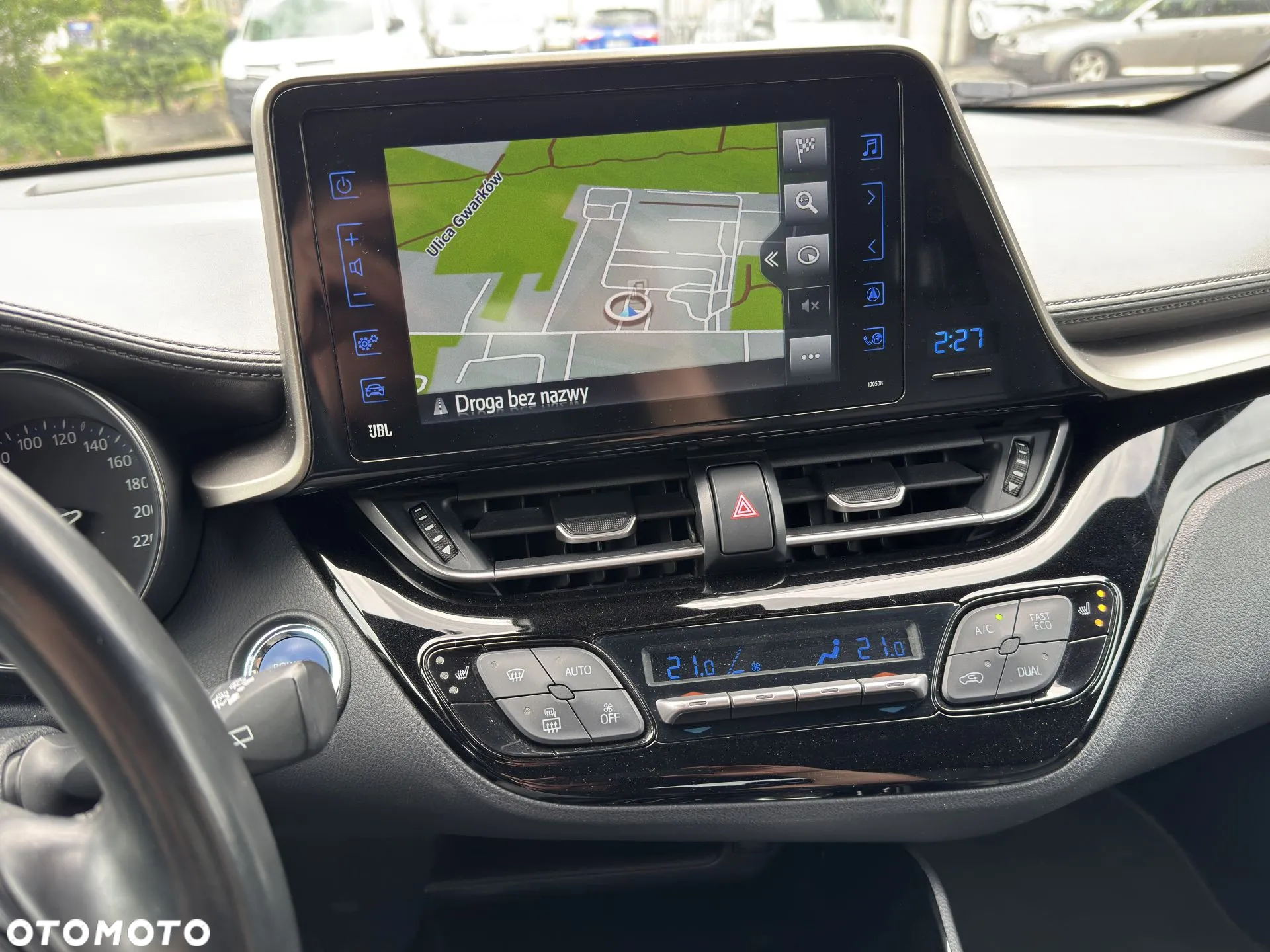 Toyota C-HR - 17