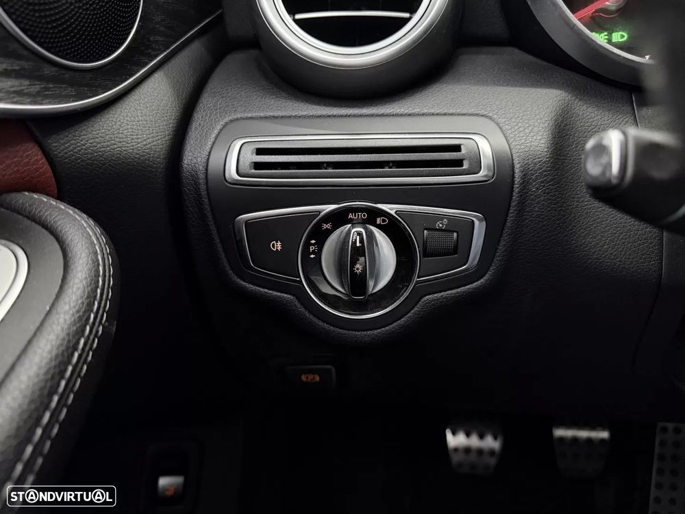 Mercedes-Benz C 180 d AMG Line - 27