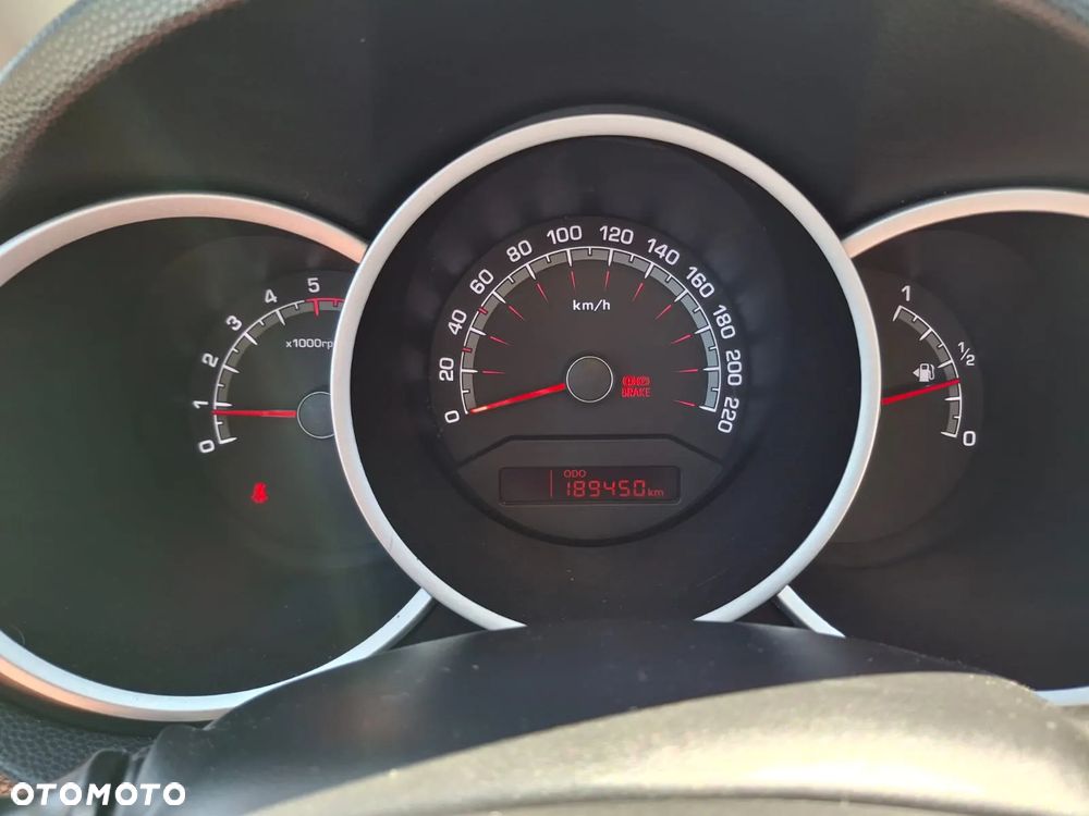 Kia Venga 1.4 CRDi L - 21