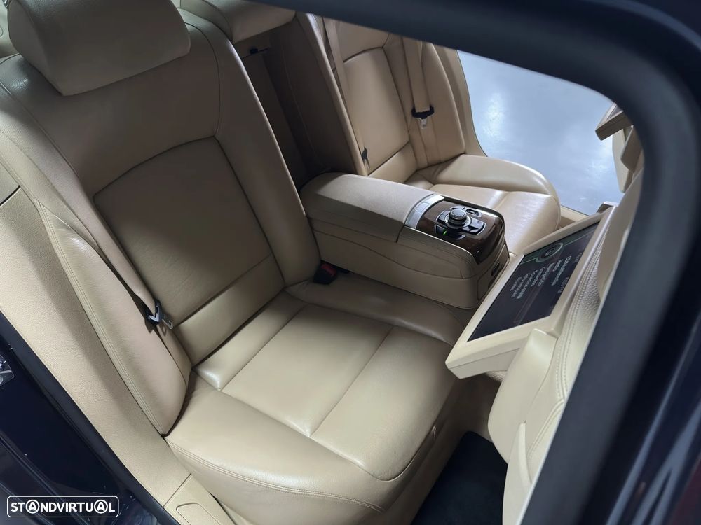 BMW 730 d Blue Performance - 33