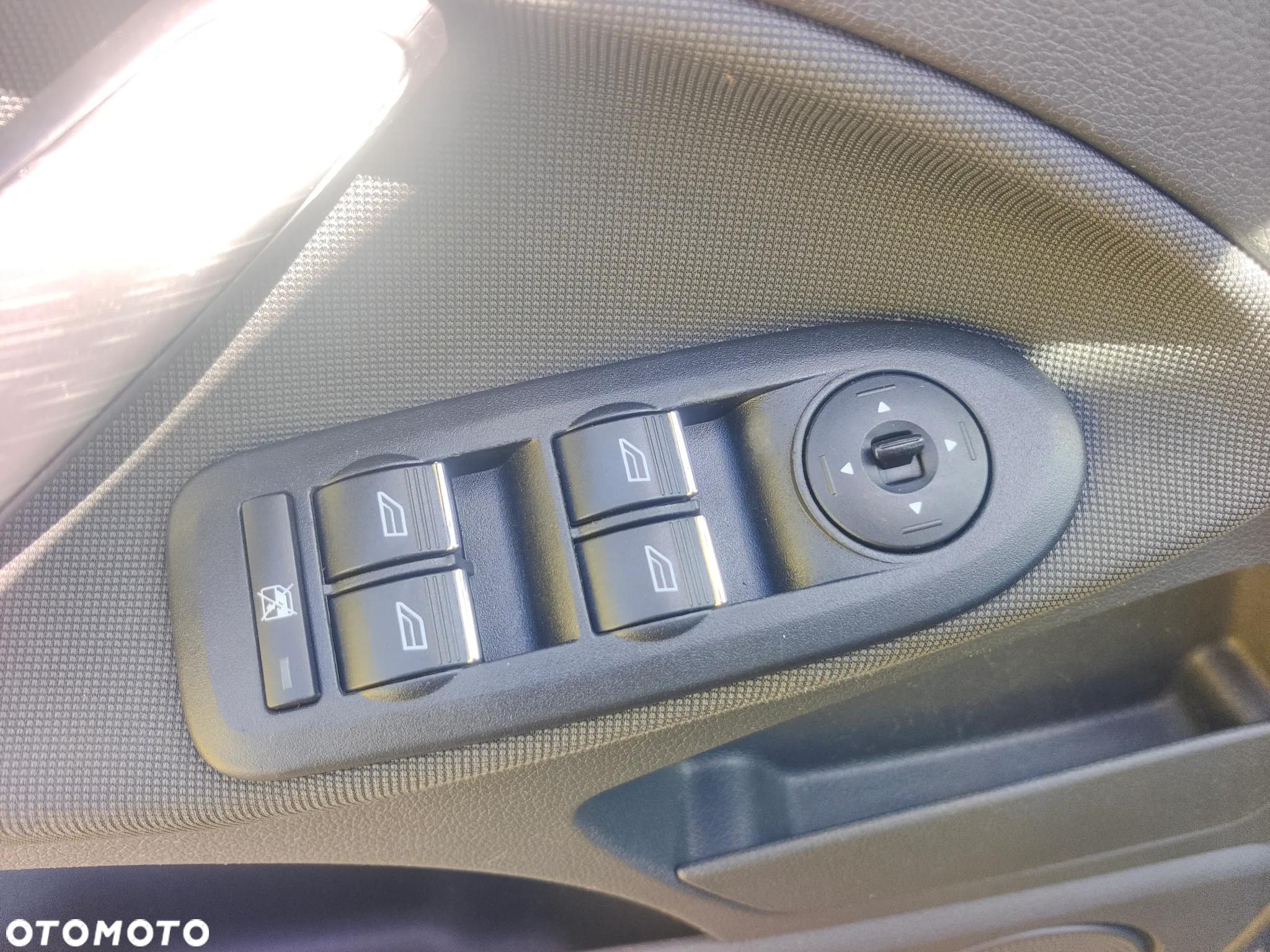 Ford Focus C-Max 2.0 TDCi DPF Trend - 10