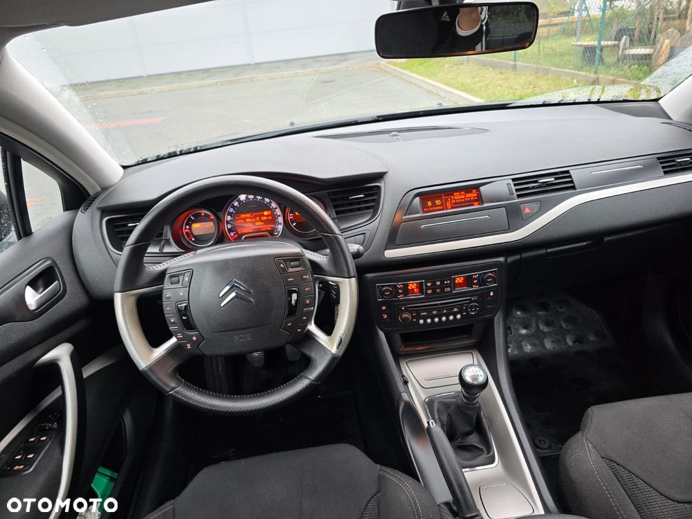 Citroën C5 2.0 HDi Confort - 5