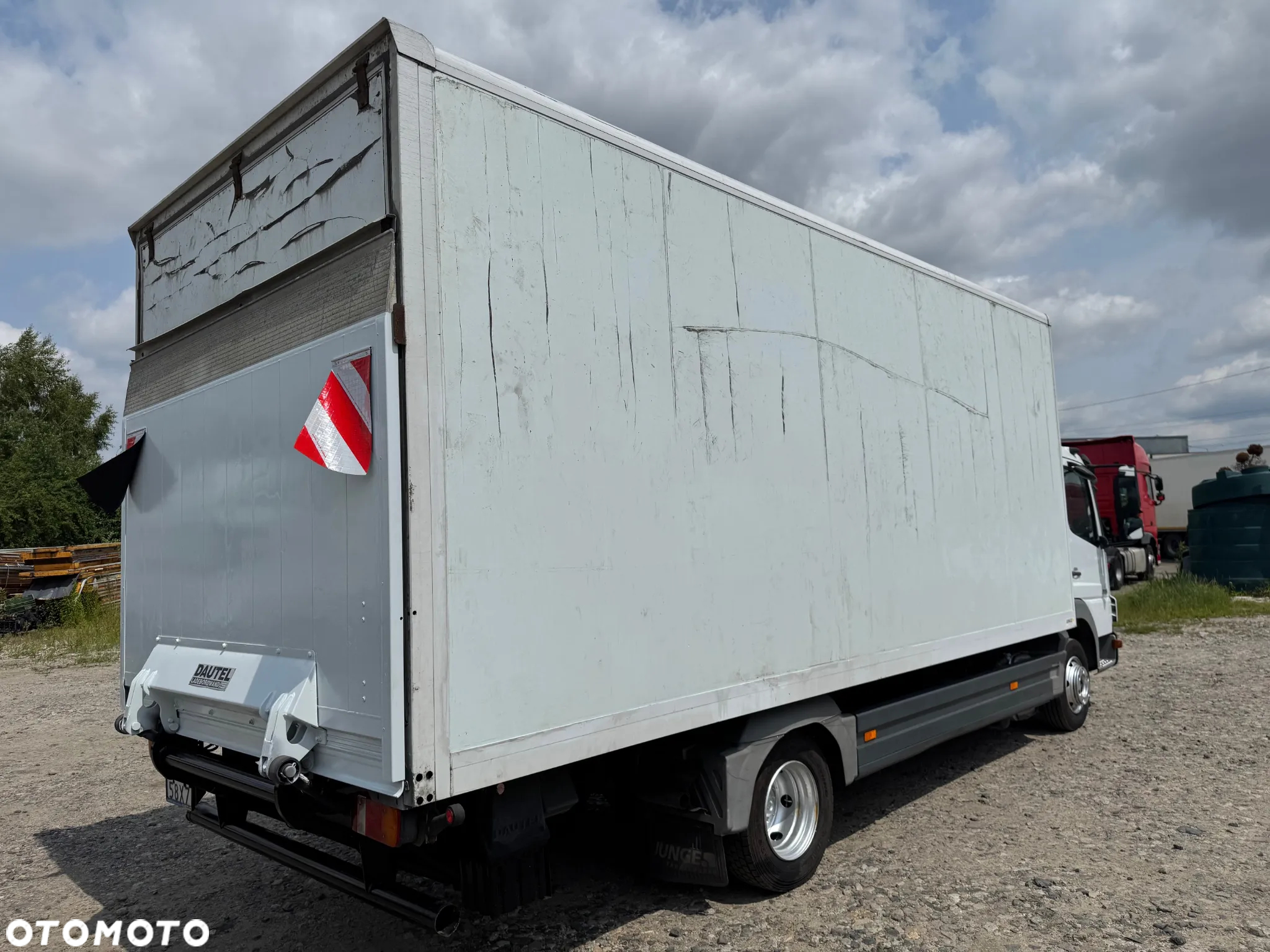 Mercedes-Benz ATEGO - 5