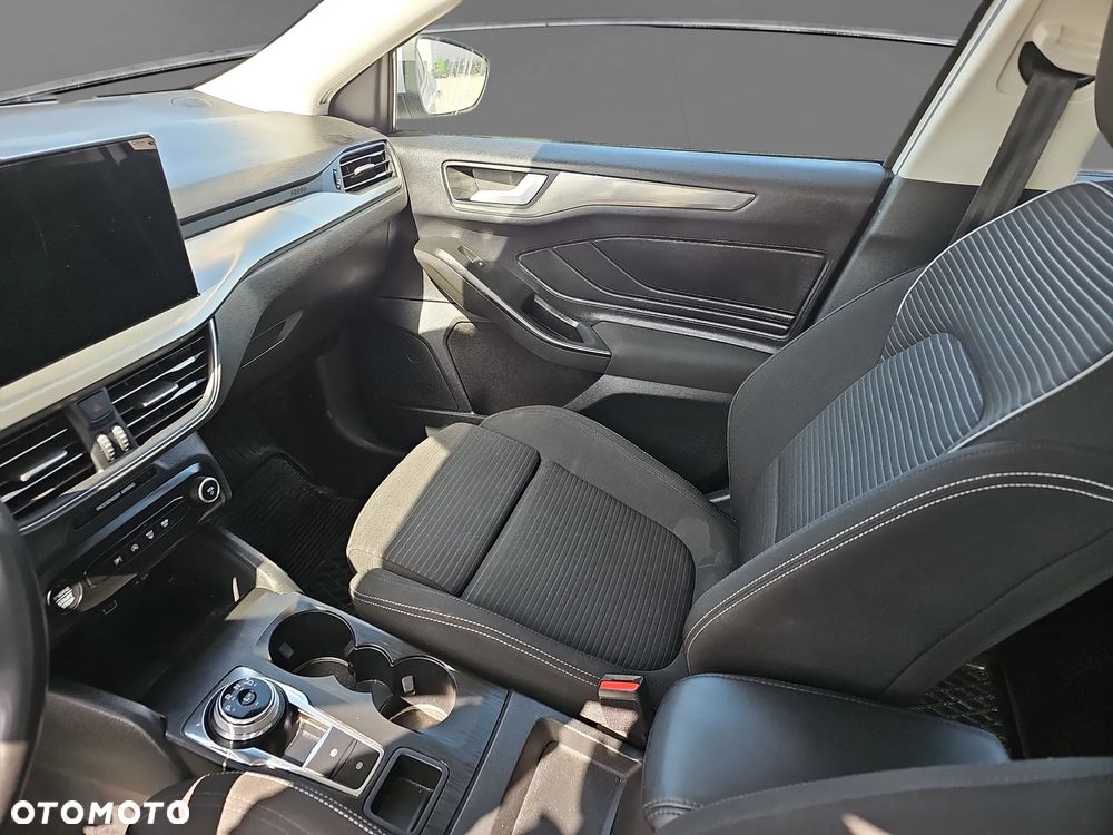 Ford Focus 1.5 TDCi Titanium PowerShift - 16