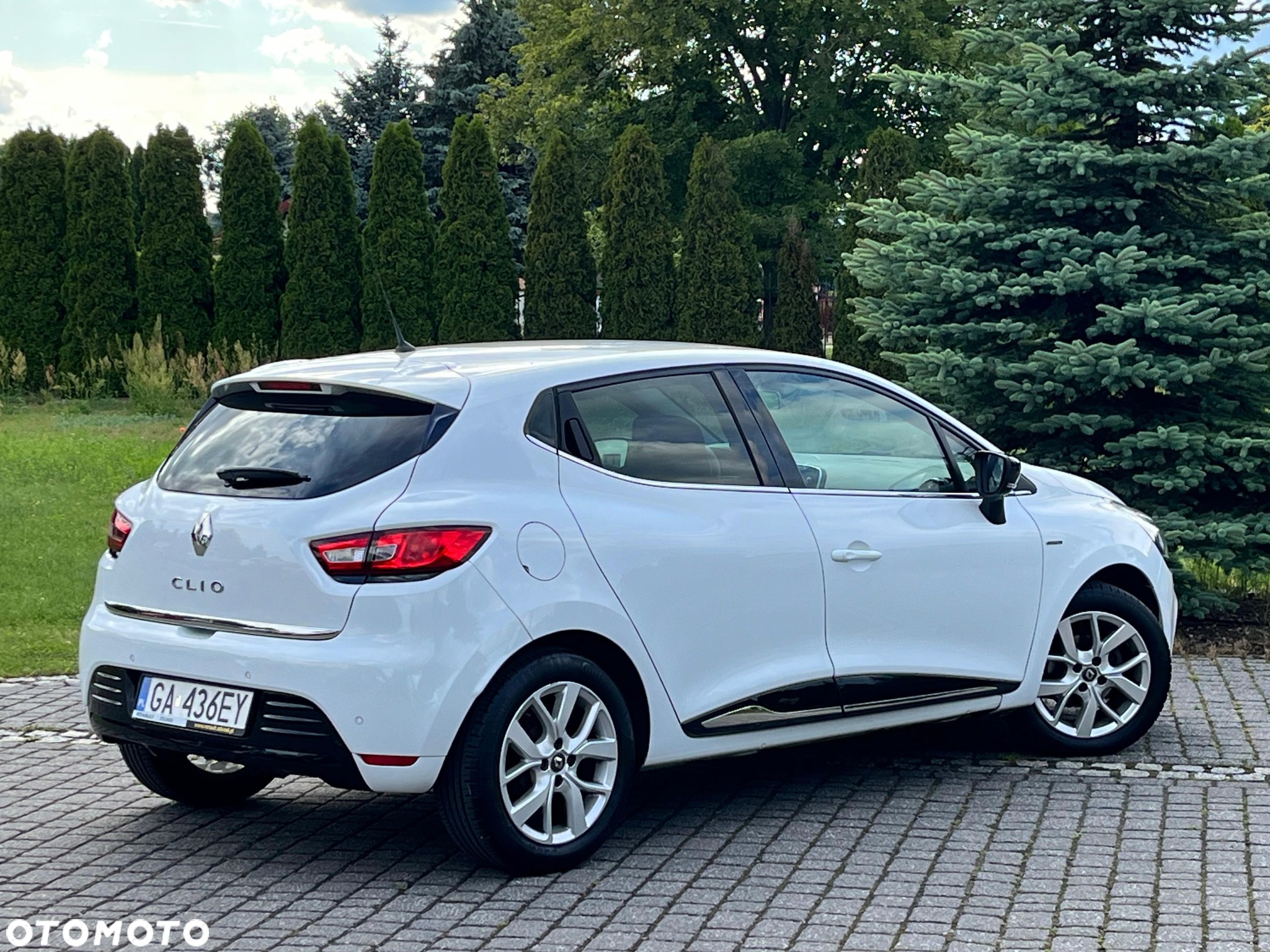 Renault Clio 0.9 TCe Limited - 8